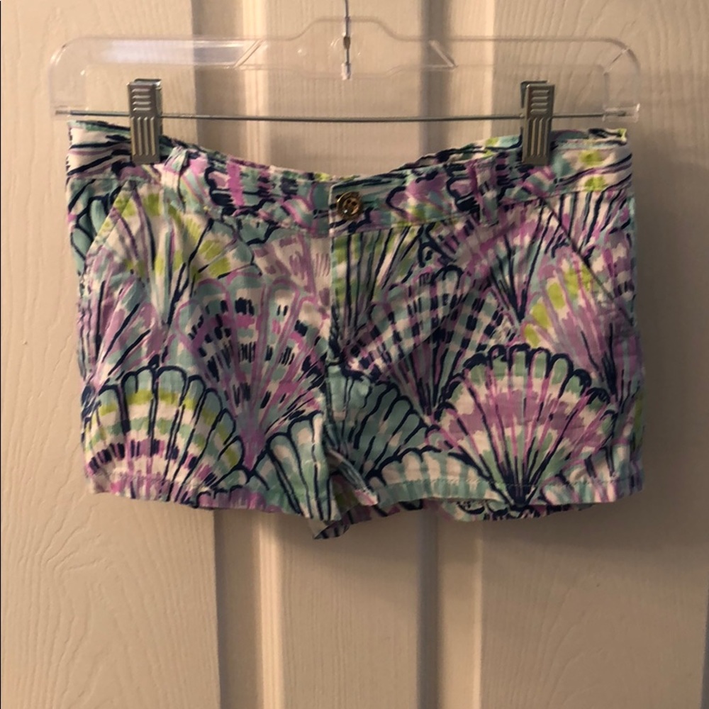 Lilly Pulitzer Girl short